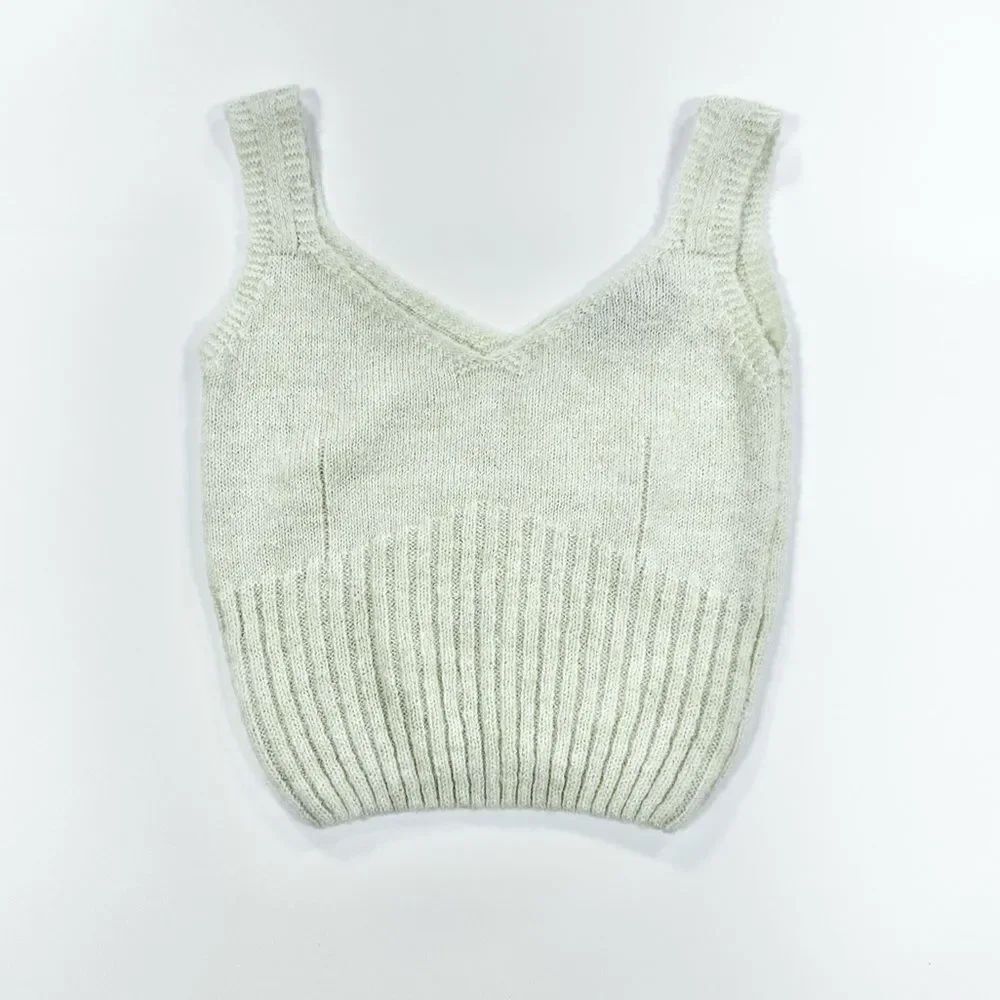 Pretty little thing off white sweater crop top S